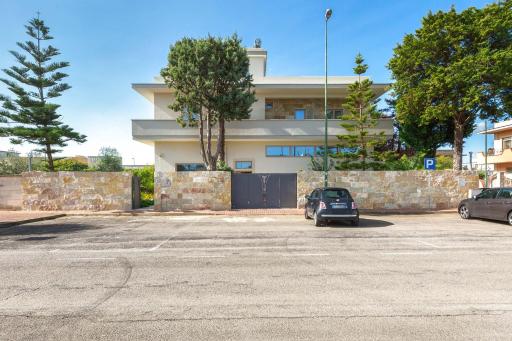 B&B Le Radici del Salento by BarbarHouse - Housity