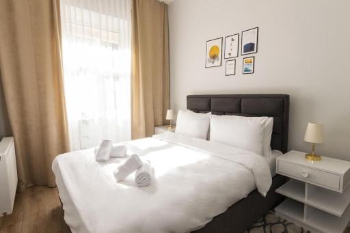 Chic and Convenient Apartment Surrounded in Beyoglu - Housity