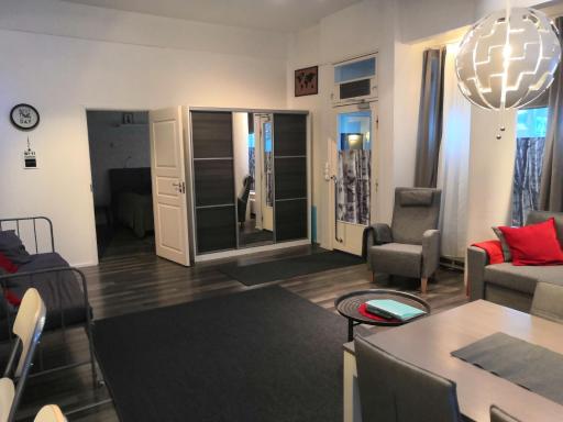 Hungerborg City Home - Housity