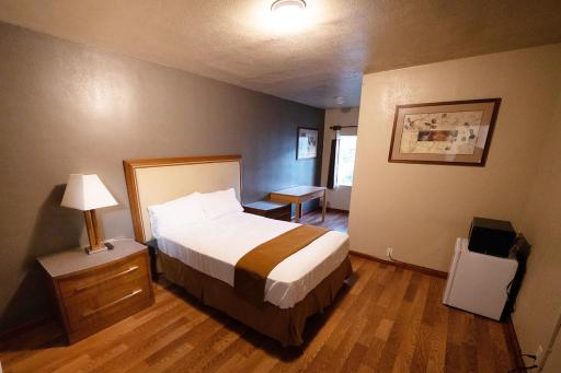Stay Inn Suite - Housity