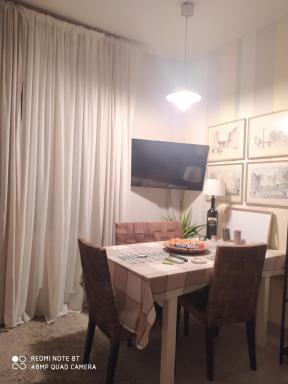 room in private apartment - Housity