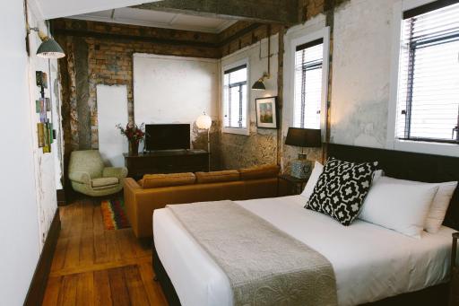 The Convent Hotel - Hizvo