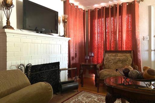 Beautiful house in the heart of Fair Oaks - Housity