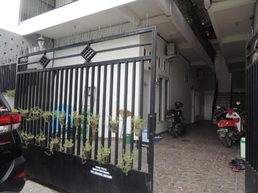 Kozi Kost Paviliun - Housity