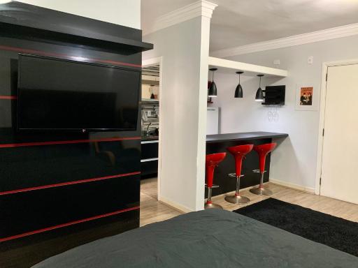 Flat em São Vicente com piscina na cobertura - Housity