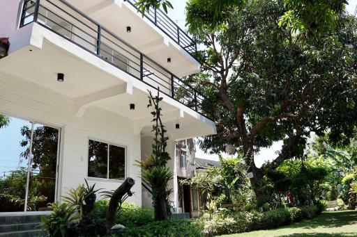 Location One Eighty - Housity