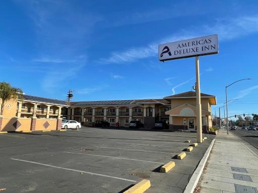 Americas Deluxe Inn- Marysville - Housity