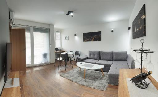 Bibi's Apartments - Housity