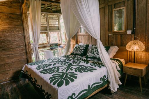Wooden house at Semadi living - Housity