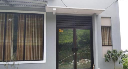 RR Homestay Seroja - Housity