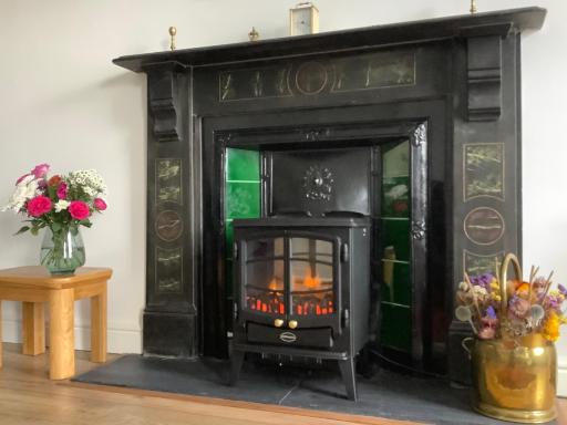 2 Yr Hen Fanc - Housity