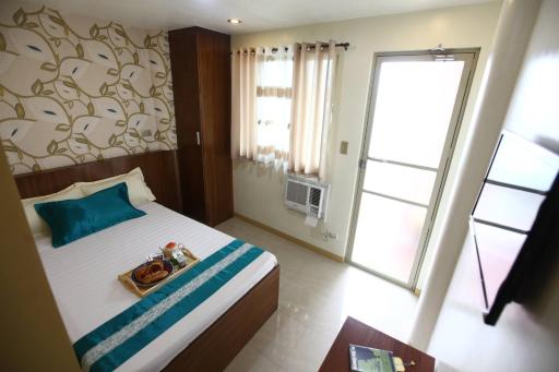 Starlight Bed and Breakfast - Housity