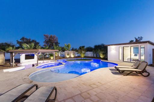 Scottsdale - 12651 N 65th Place - LUXE - Housity