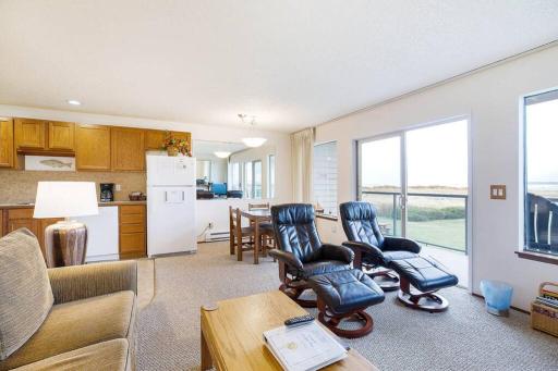 Pelican Condo - Housity