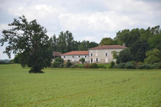 Domaine de Simorre; Calme et Charme en Haute-Garonne - Housity