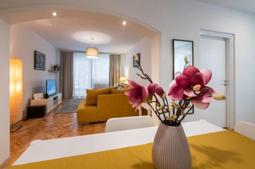 Ada City Break - Housity