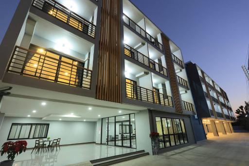 Chanapat Hotel - Housity