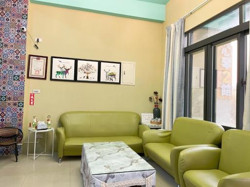 Qin's House II - Housity
