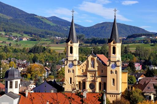 Aurturist Brunico - Housity