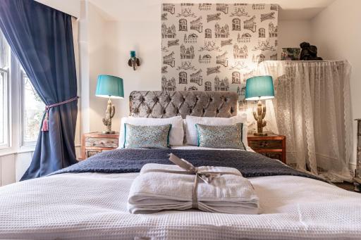 Quadrant Cottage - Housity