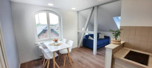 LOK - Die Pension - Das Restaurant - Housity