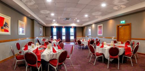 City Hotel - Housity