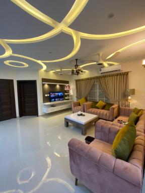 Continental boutique House - Hizvo