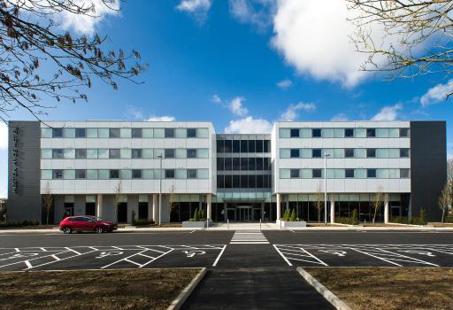 Heston Hyde Hotel - Housity