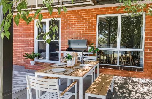 Just book it! Ruby - a spacious house in the CBD - Housity