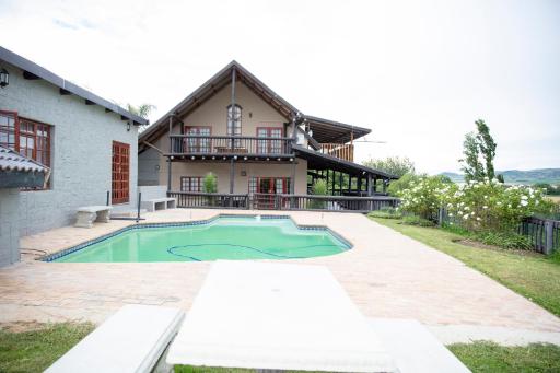 Riverbend Berg Lodge - Housity