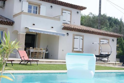 Villa elegante a Lorgues avec piscine et jacuzzi - Housity