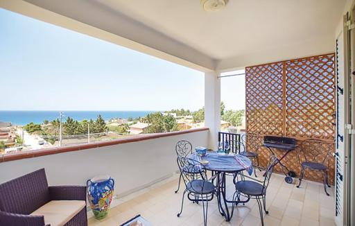 Modern Apartment in San Giorgio Timpirussi, Sea View, 90 m² - Hizvo