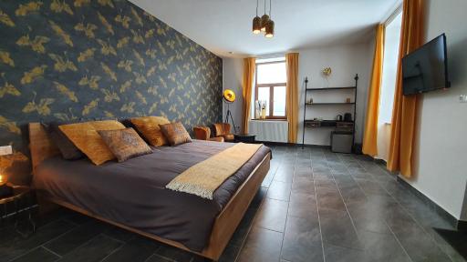 Tisza White House - Housity