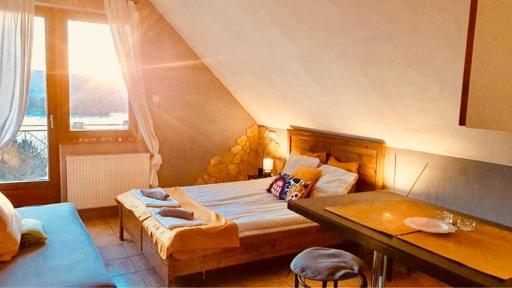 Holiday Apartmanház - Housity