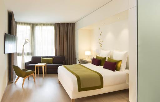 The Passage - Urban Retreat - Hizvo