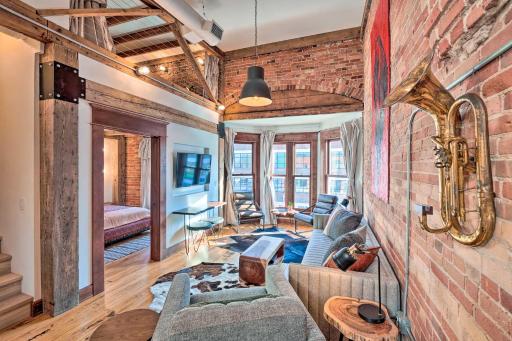 Fort Howard Lodge Green Bay Modern Escape - Housity