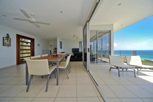 Oceanside 4 Bedrooms - Housity