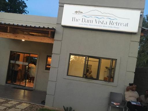 Dam Vista Retreat - Housity