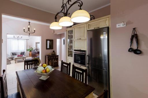 My Sweet Corner House - Housity