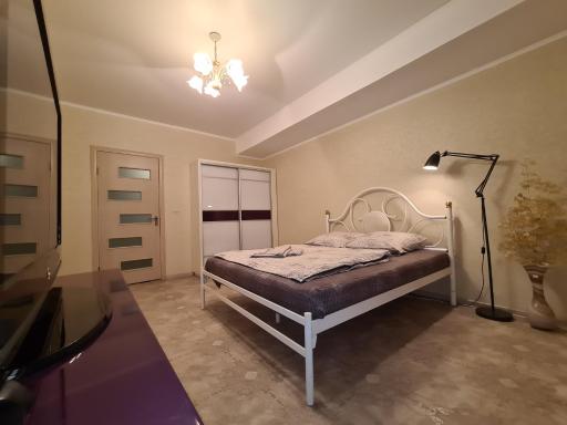 2-room View Apartment on Sobornyi Avenue 171, by GrandHome - Housity