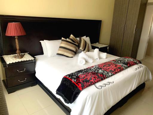 Estee House - Housity