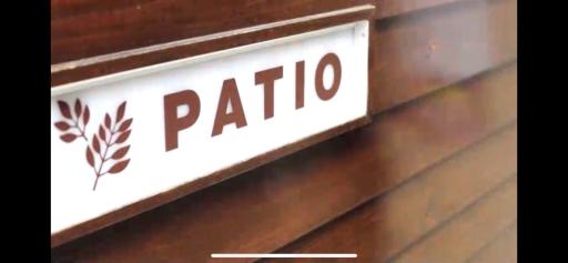 Hotel Patio - Housity