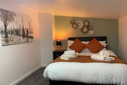 Contemporary 1 Bedroom City Centre Luxury - Housity