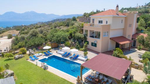 Beach Villa Odyssia - Housity