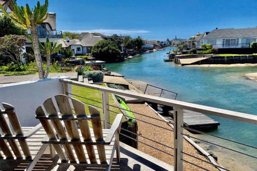 CANAL HOUSE: Waterfront property for rent - Housity