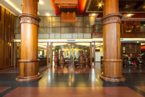 Royal Empire Hotel - Housity