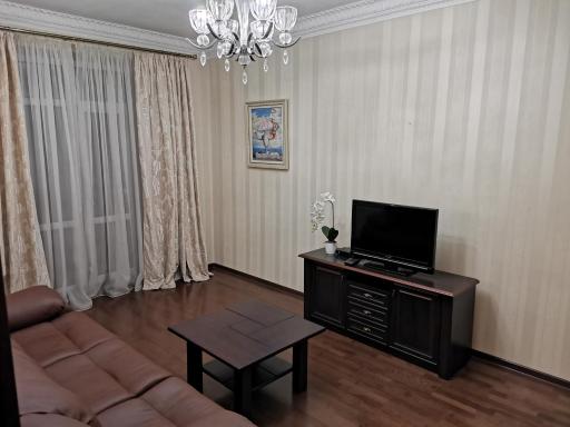 Luxury Apartment near Ukraine mall (Prospect Soborniy) - Housity