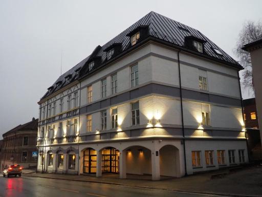 Henriks Hotell - Housity