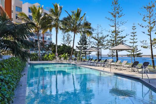 Silvershore Apartments on the Broadwater - Housity