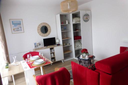 Studio Cosy neuf près de la mer,Balcon et Parking gratuit - Housity